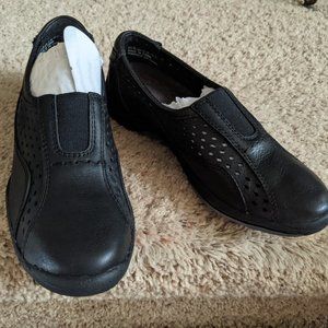 Hush Puppies Black Leather Women's shoe size 5.5M